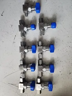 9 PIECES SWAGELOK 6LVV-DPFR4-P DIAPHRAGM SEALED VALVE FVCR 316 SS *1 NO NUTS*