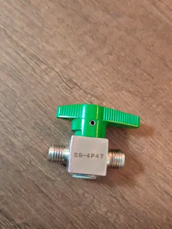 USED SWAGELOK 1/4” STAINLESS STEEL QUARTER INSTRUMENT PLUG VALVE SS-4P4T