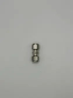 SWAGELOK SS-400-6 STAINLESS STEEL UNION FITTING, 1/4