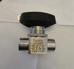 FNPT WITH LATCH