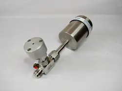 SS-8BK-VCR-1C BELLOWS VALVE