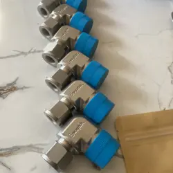SS-810-1-12 CONNECTOR 1/2