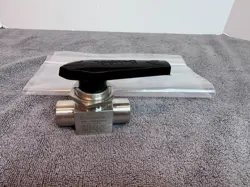 (LOTA1) USED SWAGELOK SS-45F8 SS 1-PIECE 40 SERIES BALL VALVE, 1/2