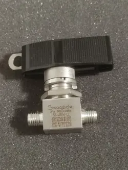 SWAGELOK SS-43GS4-LL 316 SS BALL VALVE 1/4