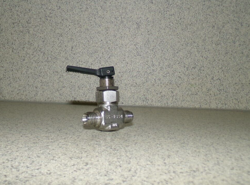 WHITEY SWAGELOK SS-1GS4 STAINLESS STEEL TOGGLE VALVE 1/4