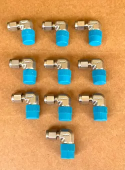 ELBOWS SS-200-2-4 NEW