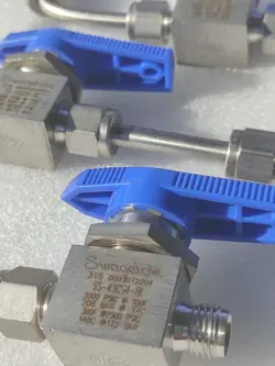 BALL VALVES