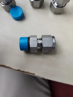 1 -SWAGELOK STAINLESS STEEL CONNECTOR, 3/8