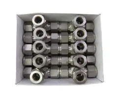 SWAGELOK SS-810-3 LOT OF 10 NEW