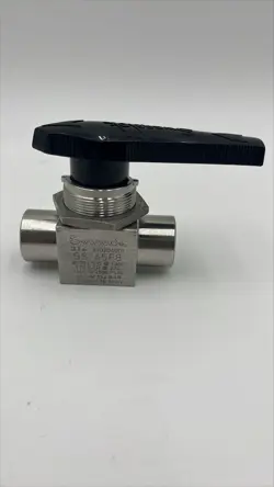 SWAGELOK SS-45F8 BALL VALVE 1/2 IN. 2500 PSIG STAINLESS STEEL TUBE INLINE PORT