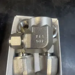 SS-810-8-12