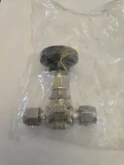 VALVE 1/4” SS-1VS4