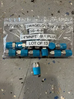 SWAGELOK SS-4-P  1/4