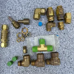 LOT SWAGELOK CAJON BRASS FITTING TEES ELBOWS PARKER 1/2