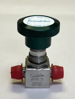 SWAGELOK,SS-4H,STAINLESS STEEL BELLOWS-SEALED VALVE 1/4INCH NOS