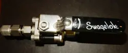 BALL VALVE SS-63TS8