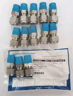LOT OF 13 : SWAGELOK  3/8