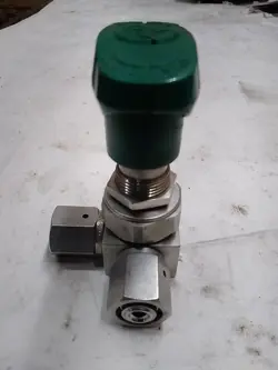 SHUTOFF VALVE