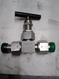 1- WHITEY SWAGELOK SEVERE SERVICE BONNET VALVE,   SS-12NBFVCR12