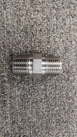 SWAGELOK HEX NIPPLE PIPE FITTING 1/2 INCH 316 STAINLESS STEEL