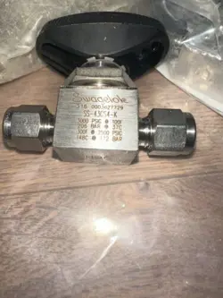 NEW SWAGELOK SS-43GS4-K STAINLESS STEEL 1-PIECE 1/4 TUBE 40G SERIES BALL VALVE