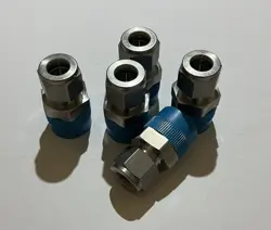 SS-810-1-12 MALE CONNECTORS