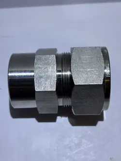 1- SWAGELOK STAINLESS STEEL, 1.0