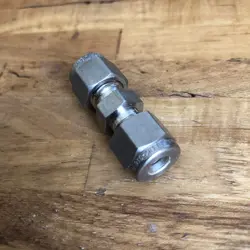 SS-400-6 STAINLESS STEEL