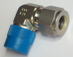 1 LOT OF 5 - SWAGELOK SS ELBOW CONNECTOR, 1/2