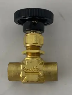 SWAGELOK B-1RF2 BRASS INTEGRAL BONNET NEEDLE VALVE NEW NO BOX