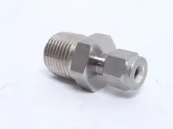 ADAPTOR; SS-316; 1/8