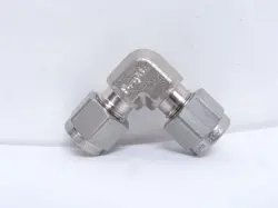 BOX; SWAGELOK SS-400-9