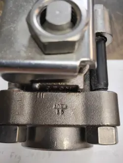REINFORCED PTFE SEATS