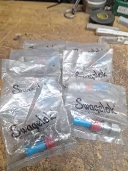 7 PACK - SWAGELOK SS-QC6-D-600 QUICK CONNECT STEM W/VALVE 0.5 CV 3/8 IN. FITTING