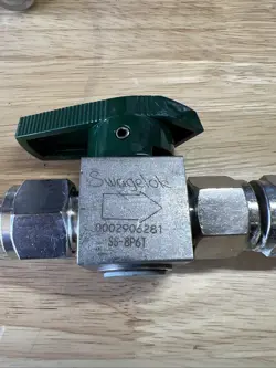 SWAGELOK SS8P6T STAINLESS STEEL 1/2INCH INSTRUMENT PLUG VALVE HALF TURN