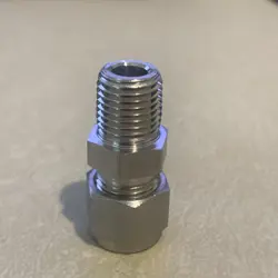 SWAGELOK SS-600-1-4, MALE CONNECTOR, 3/8 IN. TUBE OD X 1/4 IN. MALE NPT LOT OF 5