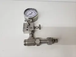 USG 200PSI GAUGE W/ ANDERSON GREENWOOD PTMVKS40C MANIFOLD VALVE + SWAGELOK TEE