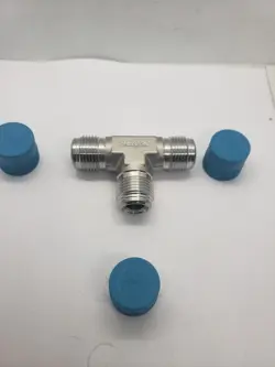 SWAGELOK SS-8-VCR-T  VCR FACE SEAL FITTING UNION TEE 1/2