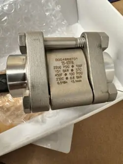 SWAGELOK SS-63TF8 3 PIECE 60 SERIES BALL VALVE 1/2