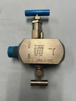 SWAGELOK SS-V2NBM8-F8-11486 BLOCK