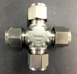 SS-810-4 CROSS