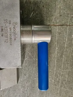 MEDIUM PRESSURE BALL