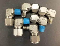 SS-810-2-4 1/2T 1/4