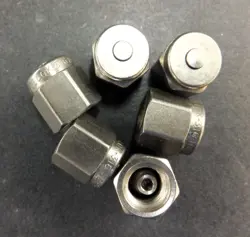 SWAGELOK SS-200-P PLUGS ( 1 LOT OF 6 )