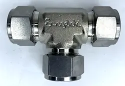 (1 EA.) - SWAGELOK STAINLESS STEEL UNION TEE FITTING, 3/4