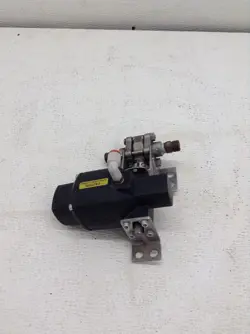 WHITEY SWAGELOK 131SR SPRING RETURN ACTUATOR 200 PSI (TSC)