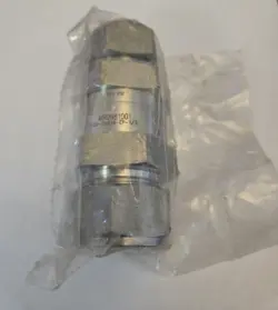 (1)-SWAGELOK CHECK VALVE 1