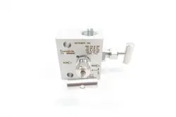 SWAGELOK SS-V2BF8 STAINLESS 2-VALVE INSTRUMENT MANIFOLD