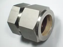 1 - SWAGELOK STAINLESS STEEL CAP FITTING, 1 - 1/2
