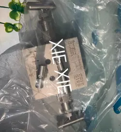 SWAGELOK SS-V5NBF8 VALVE